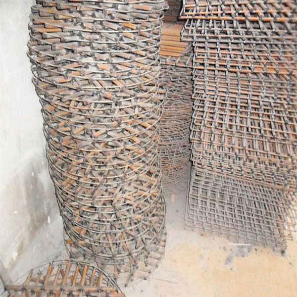 加強(qiáng)筋倉庫一角